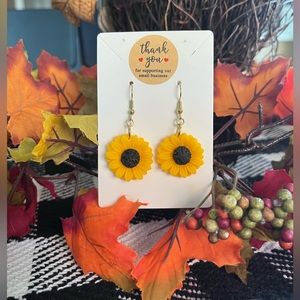 🌻Sunflower Earrings 🌻